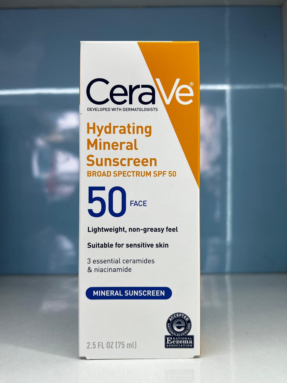 CeraVe Hydrating Mineral Sunscreen SPF50