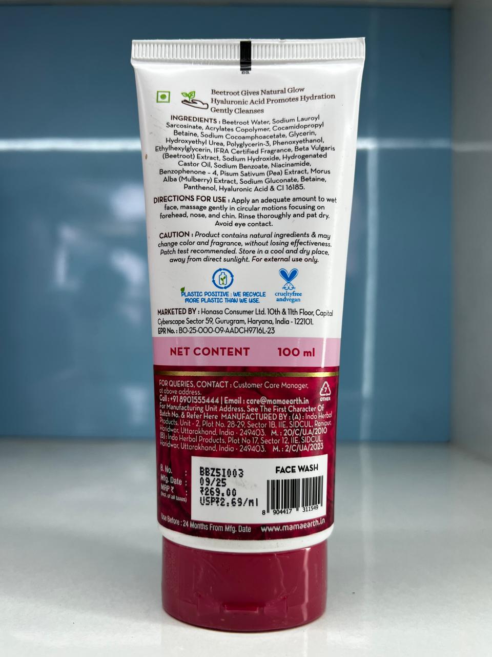 Mamaearth Beetroot Hydrafull Face Wash