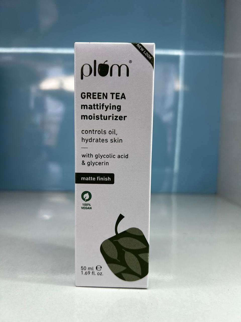 Plum Green Tea Mattifying Moisturizer